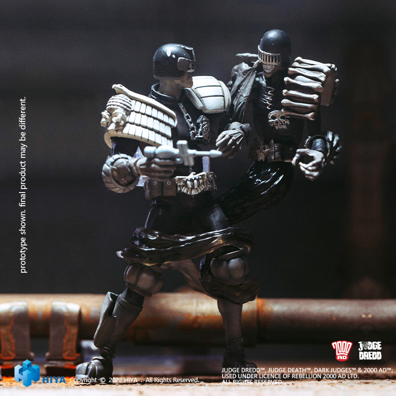 HIYA Exquisite Mini Series 1/18 Scale 4 Inch JUDGE DREDD SDCC Black and  White Dredd VS Death Action Figure